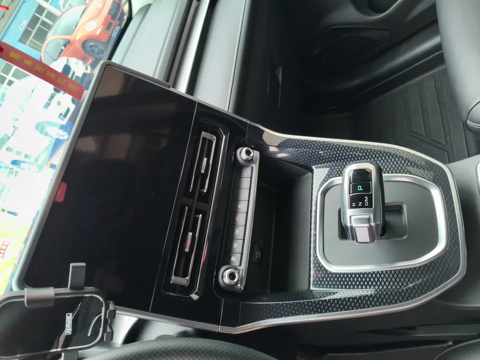 Haval M6 Haval M6 2023 PLUS 1.5T DCT Elite Smart Link 2024 — thumbnail 4