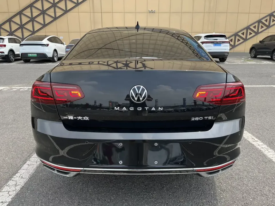 Volkswagen Magotan Magotan 2023 2 millionth anniversary edition 280TSI DSG leading model 2023 — thumbnail 2