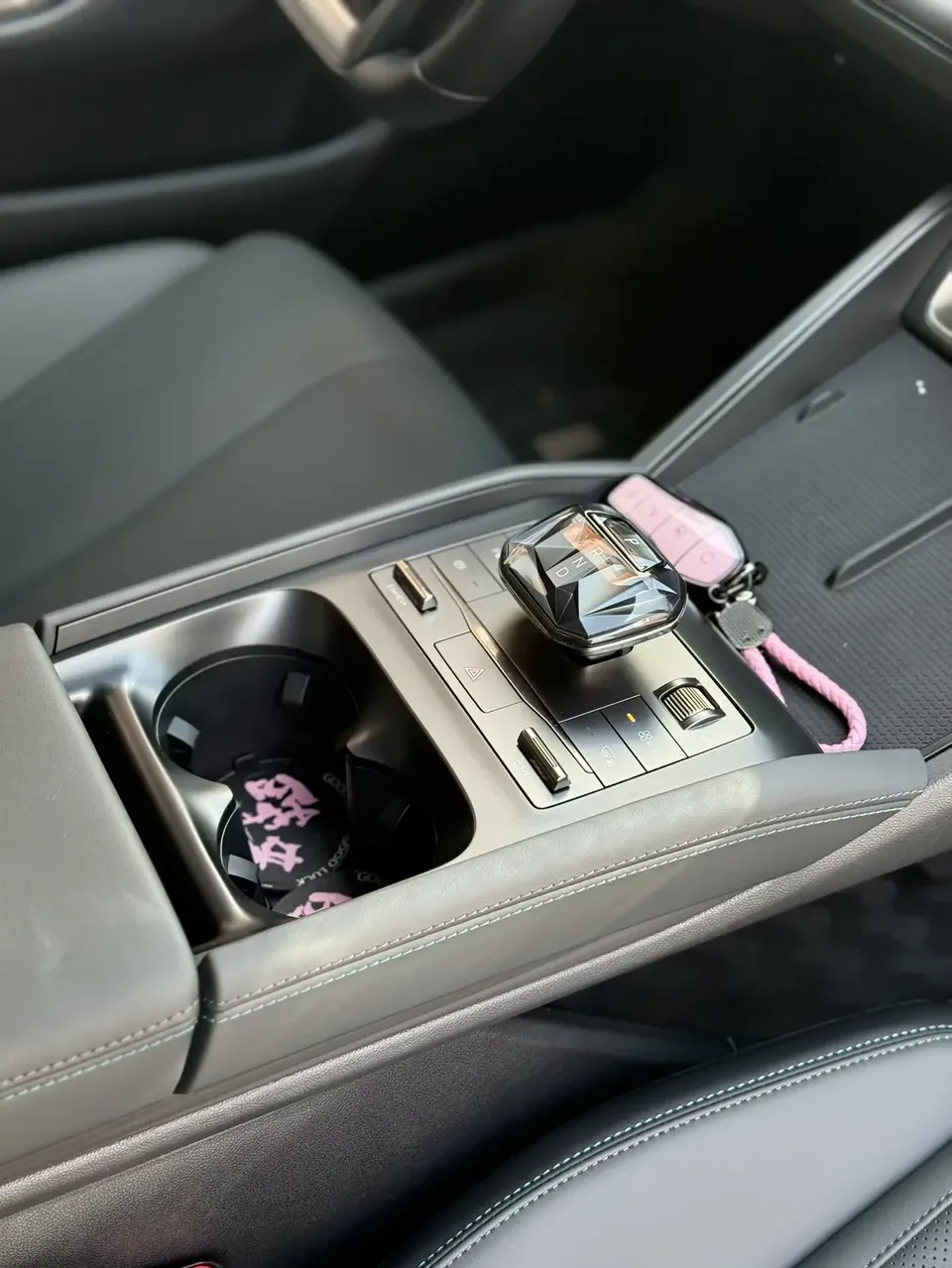 BYD Qin L DM Qin L DM 2025 Intelligent Driving Edition DM-i 80KM Leading Edition 2025 — миниатюра 3