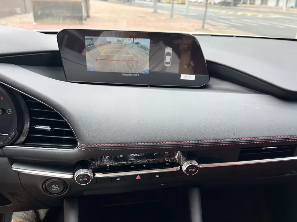 Mazda Axela Mazda3 Angkesela 2023 2.0L Automatic Premium Edition 2024 — thumbnail 4
