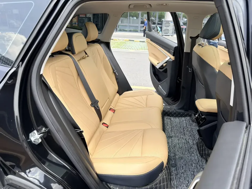 Geely Atlas L Boyue L 2023 1.5TD DCT Premium 2024 — thumbnail 4