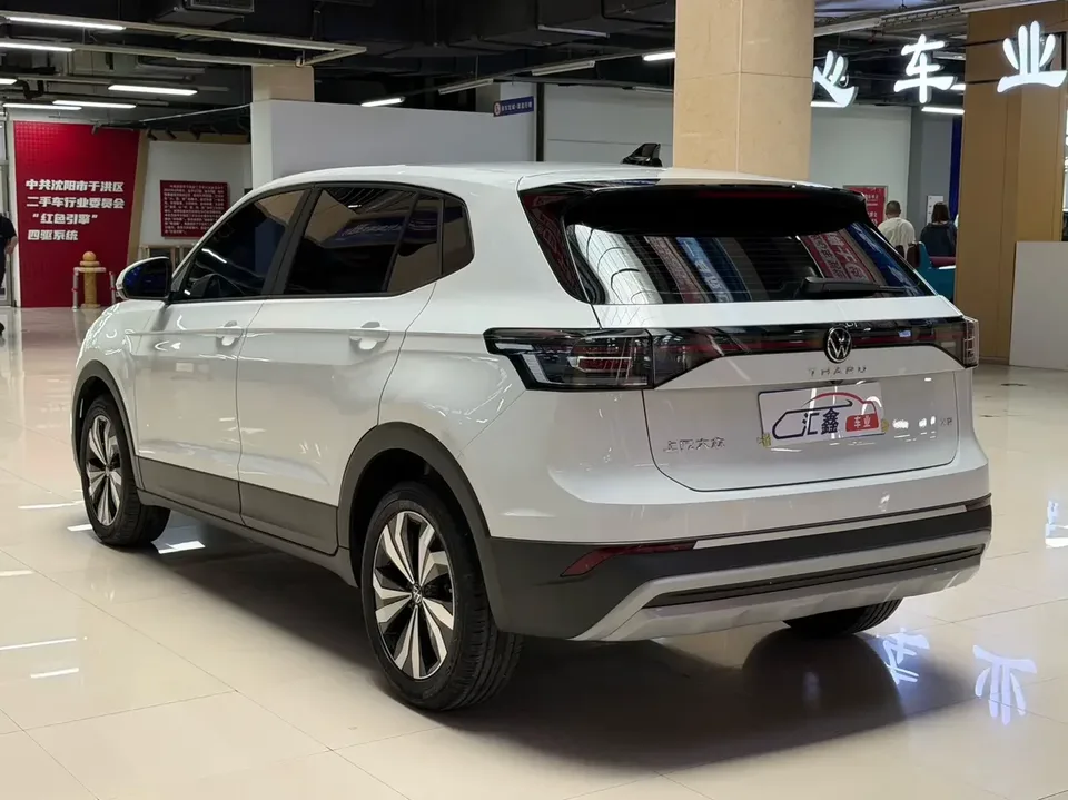 Volkswagen Tharu tuyue 2025 New 1.5L Ruijin Edition 2025 — thumbnail 4