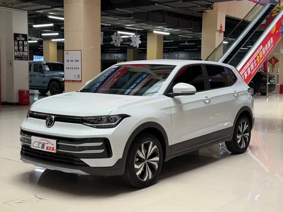 Volkswagen Tharu tuyue 2025 New 1.5L Ruijin Edition 2025 — photo 1, buy with delivery to Moscow