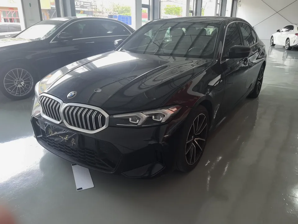 BMW 3 Series BMW 3 Series 2023 320Li M Sport Package 2023 — photo 1, buy with delivery to Moscow