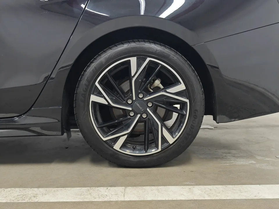 Lynk & Co 03 Lynk & Co 03 2023 1.5TD DCT Jin Pro 2024 — thumbnail 3