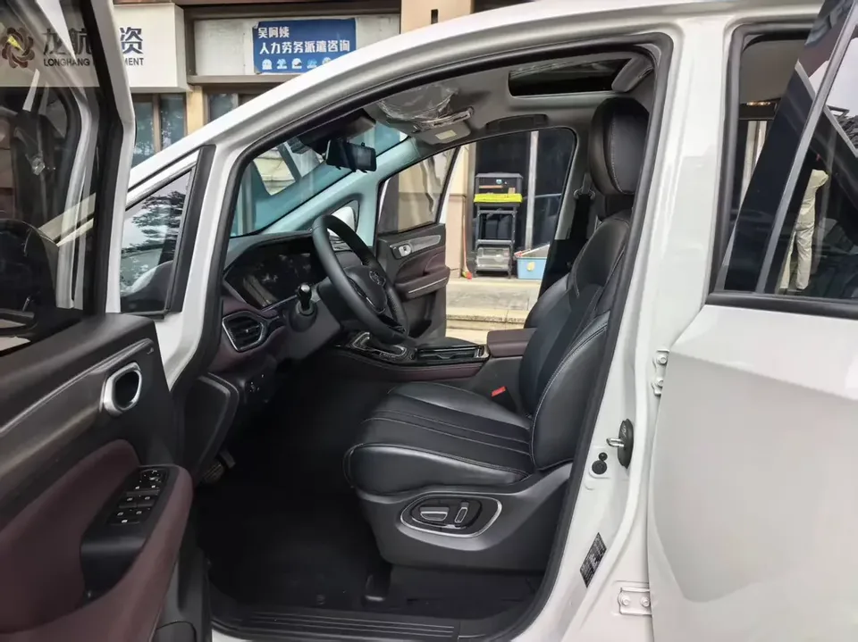 GAC Trumpchi M6 Trumpchi M6 2023 PRO 270T WDCT Elite Edition 2024 — thumbnail 5