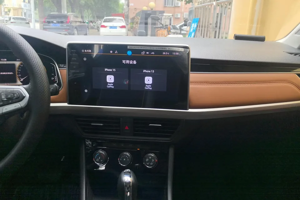 Volkswagen Bora Bora 2023 200TSI DSG Joy Travel PRO Edition 2023 — thumbnail 4