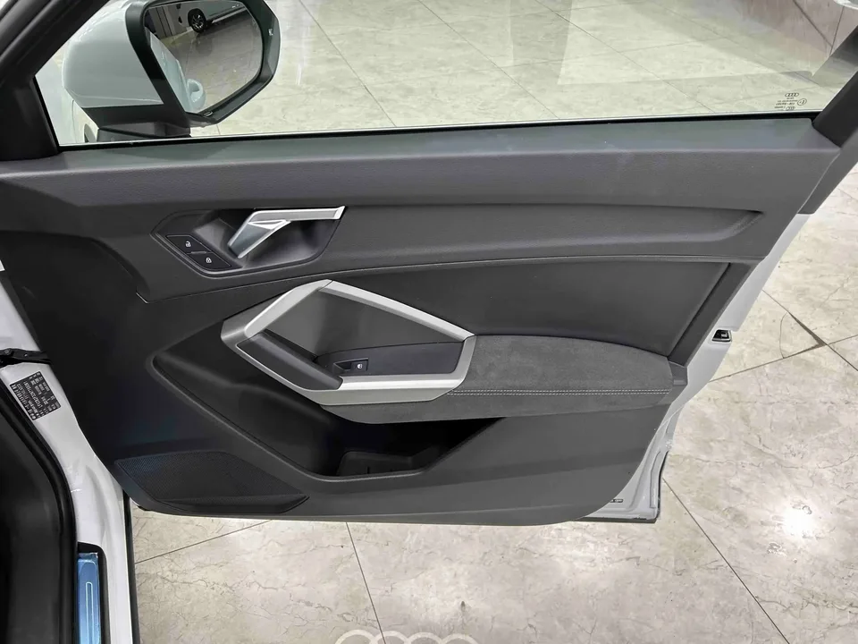 Audi Q3 Audi Q3 2023 35 TFSI Stylish Dynamic 2023 — миниатюра 5