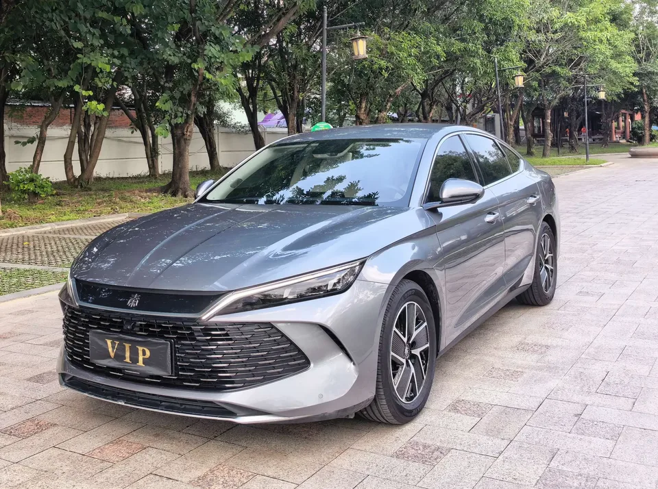 BYD Qin L DM Qin L DM 2024 DM-i 80KM Leading Type 2024 — photo 1, buy with delivery to Moscow