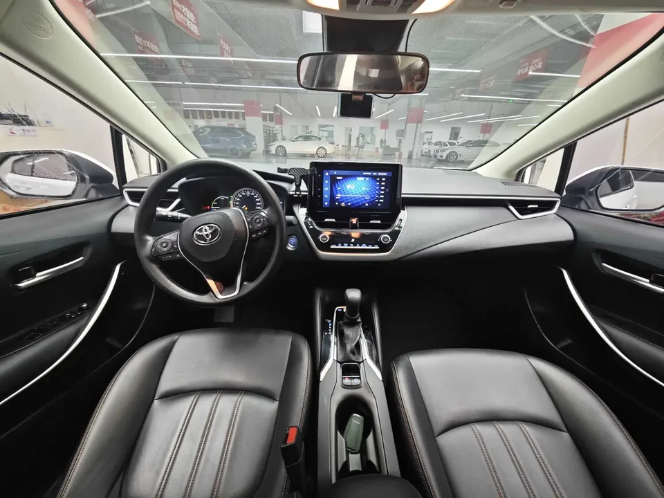 Toyota Corolla Corolla 2021 Dual Engine 1.8L E-CVT Elite Edition 2022 — thumbnail 2
