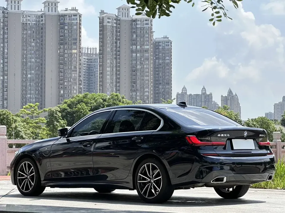 BMW 3 Series BMW 3 Series 2022 320Li M Sport Package 2022 — thumbnail 2