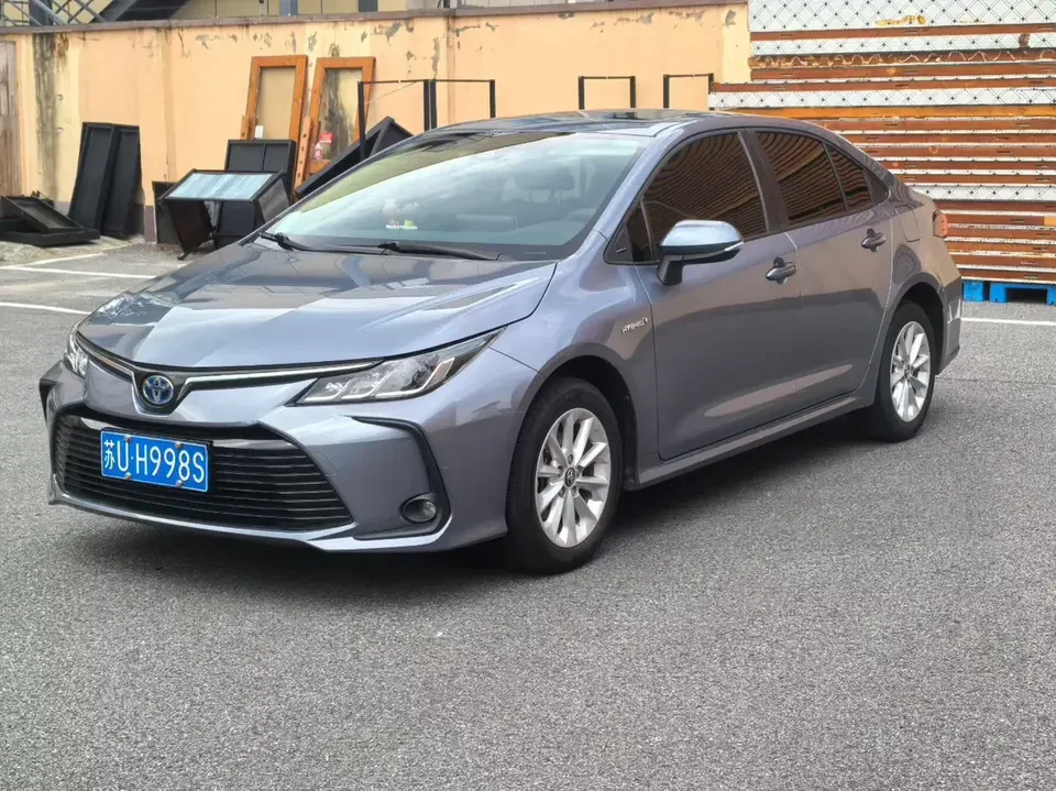 Toyota Corolla Corolla 2022 Dual Engine 1.8L E-CVT Pioneer Edition 2022 — photo 1, buy with delivery to Moscow