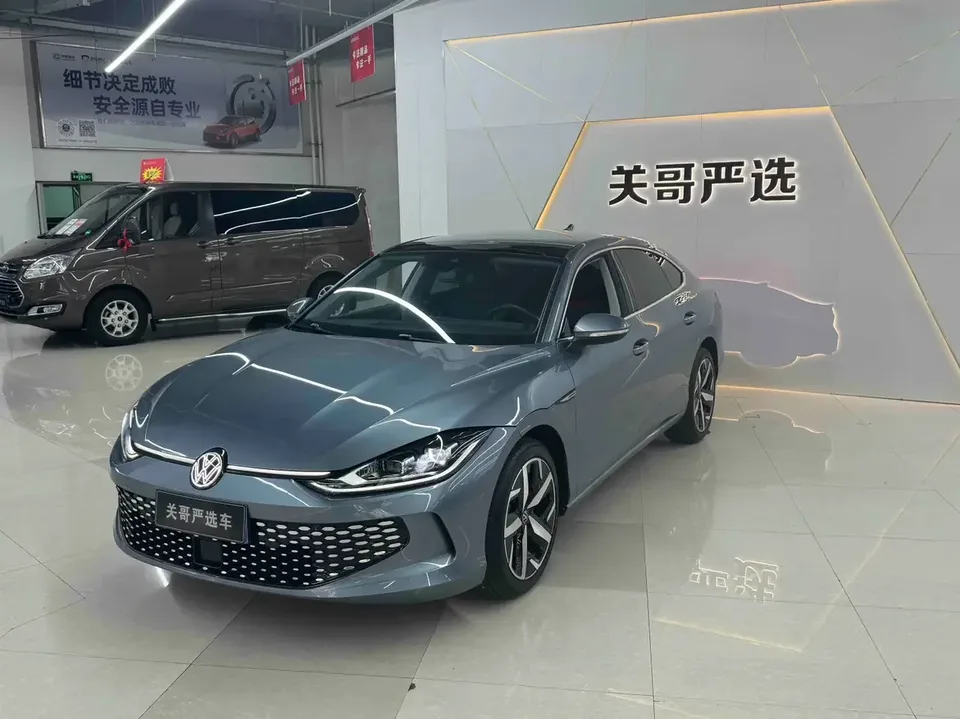 Volkswagen Lamando Lingdu 2022 Lingdu L 280TSI DSG Cool Edition 2022 — photo 1, buy with delivery to Moscow