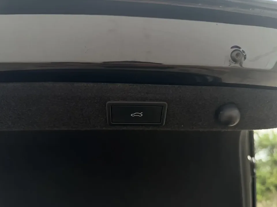 Skoda Superb Speedy 2023 TSI280 DSG Premium Edition 2023 — thumbnail 3
