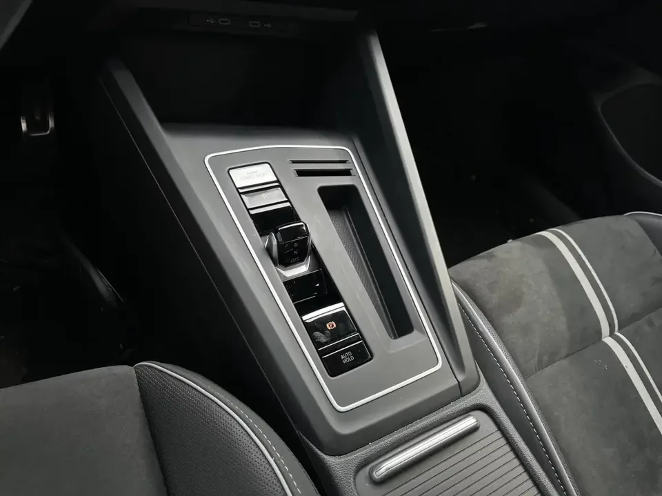 Volkswagen Golf golf 2021 280TSI DSG R-Line 2022 — thumbnail 4