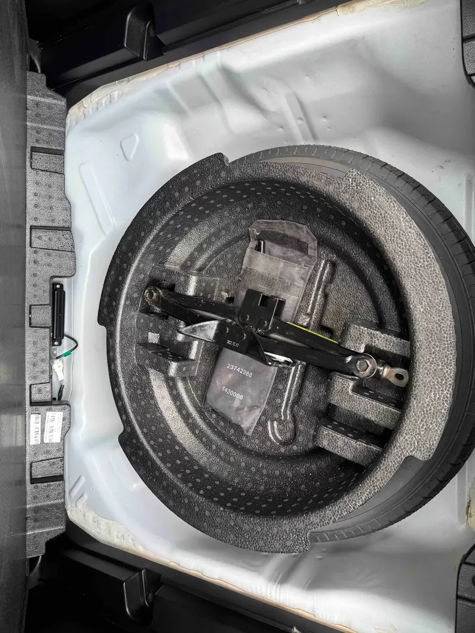 Haval M6 Haval M6 2021 PLUS 1.5T DCT Luxury Intelligent Connection 2023 — thumbnail 4