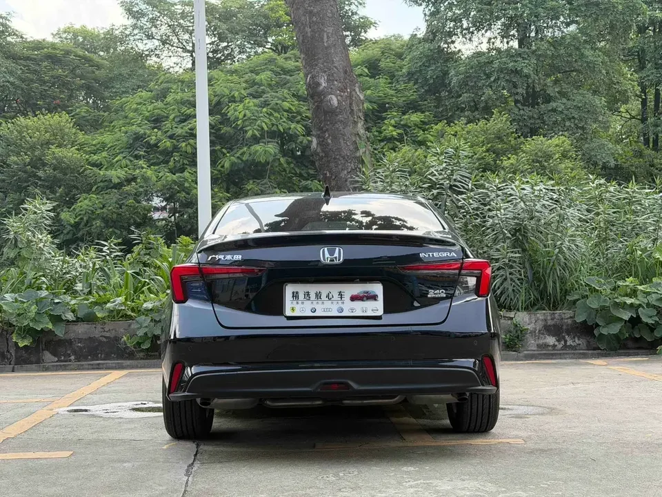 Honda Integra Style 2025 240TURBO CVT Tech Edition 2025 — thumbnail 2