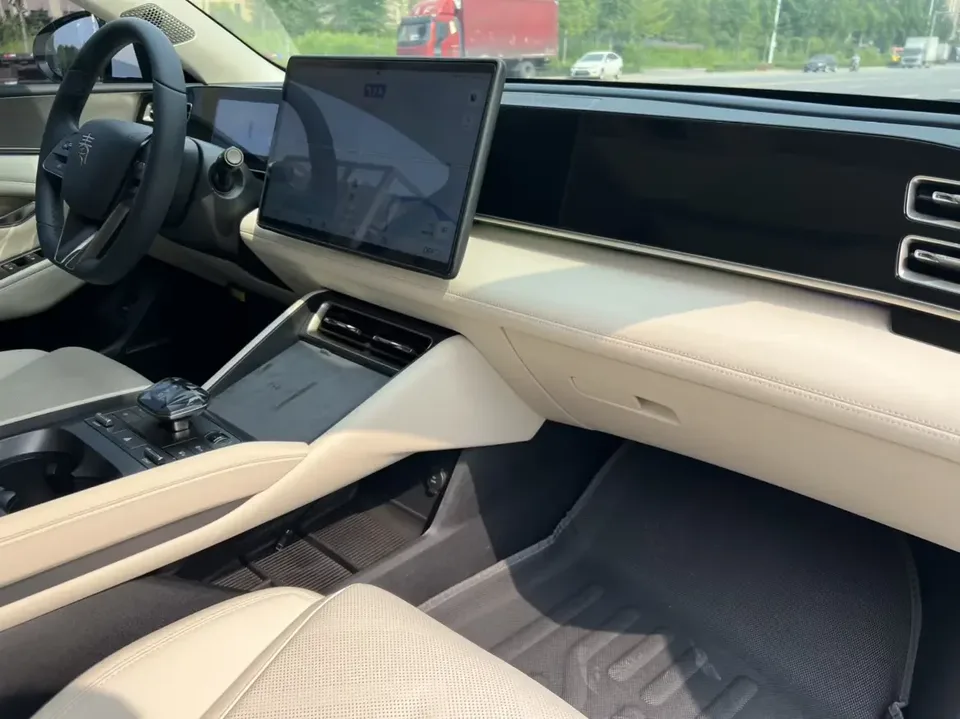 BYD Qin L DM Qin L DM 2024 DM-i 120KM Excellence 2024 — thumbnail 3