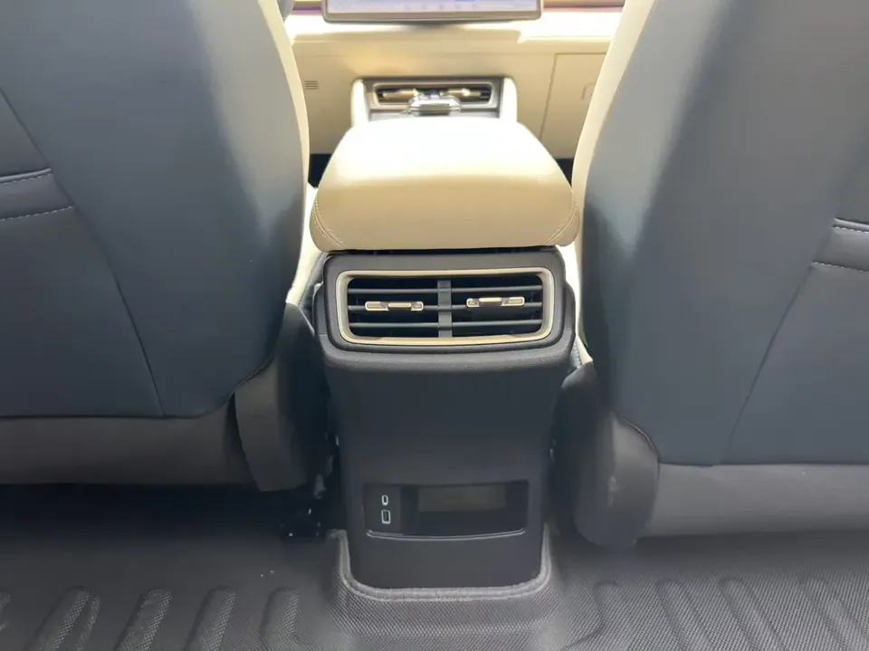 BYD Qin L DM Qin L DM 2024 DM-i 120KM Excellence 2024 — thumbnail 4