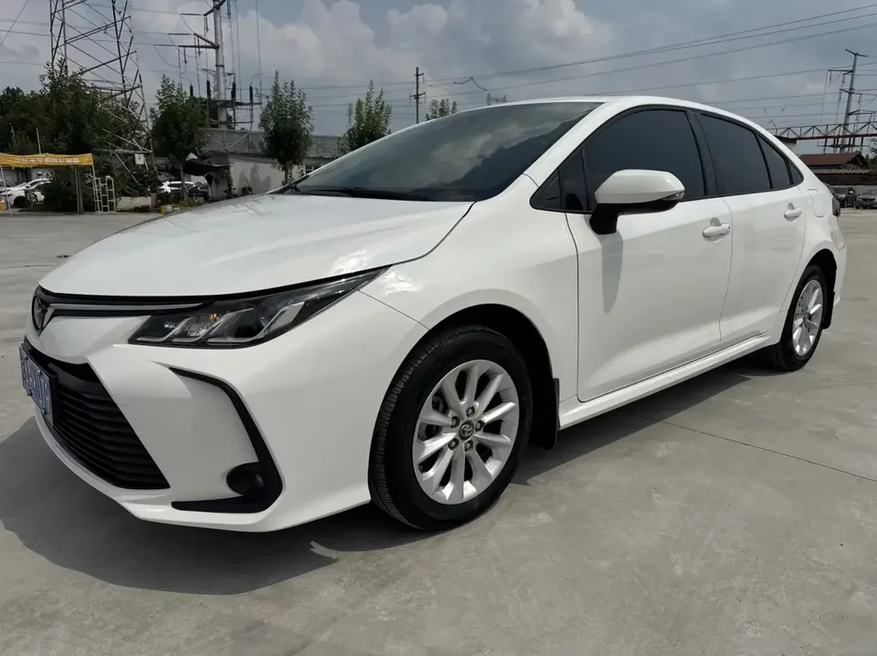 Toyota Corolla Corolla 2021 1.2T S-CVT Elite PLUS Edition 2022 — photo 1, buy with delivery to Moscow