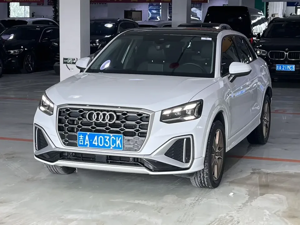 Audi Q2L Audi Q2L 2022 35 TFSI Stylish Dynamic 2023 — photo 1, buy with delivery to Moscow