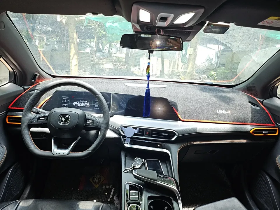 Changan UNI-T Changan UNI-T 2022 1.5T Premium 2023 — миниатюра 2