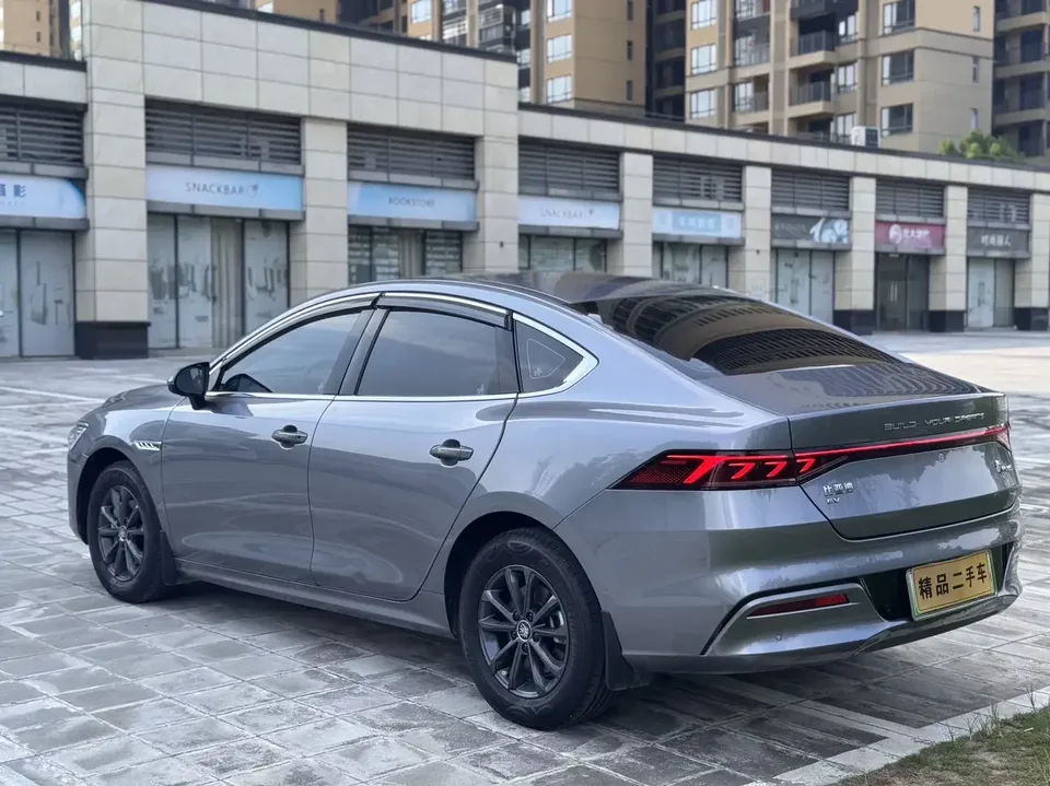 BYD Qin PLUS EV Qin PLUS EV 2023 510KM Travel Edition 2025 — thumbnail 2