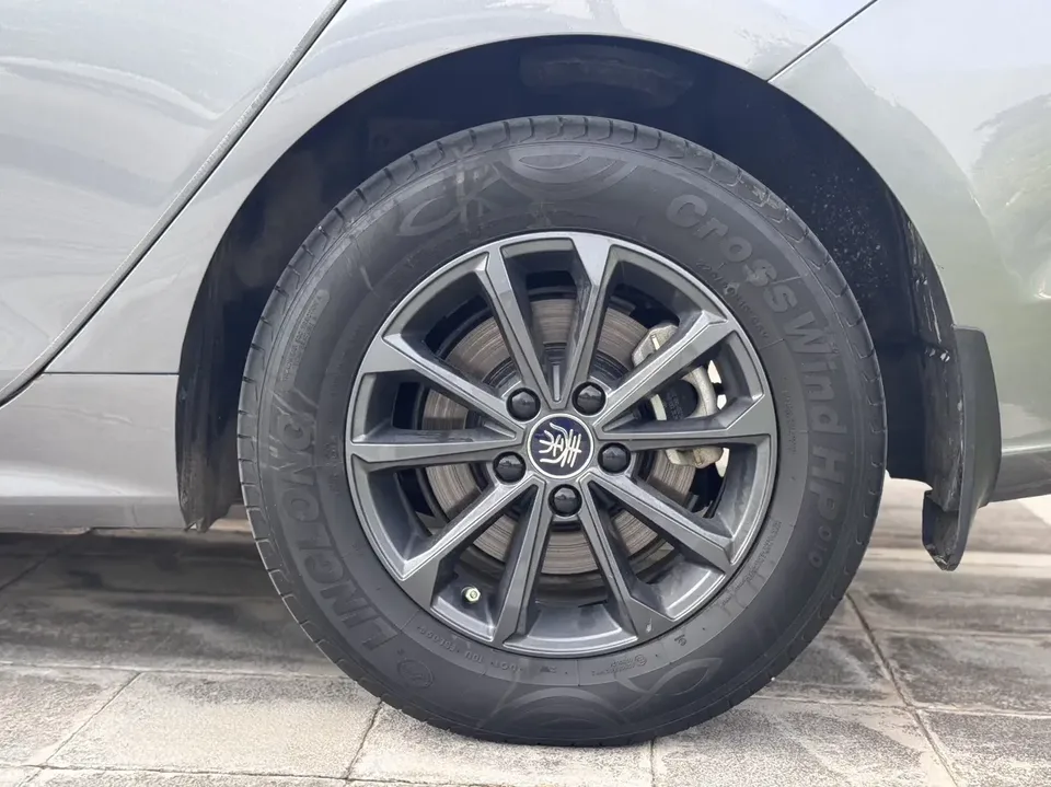 BYD Qin PLUS EV Qin PLUS EV 2023 510KM Travel Edition 2025 — thumbnail 3