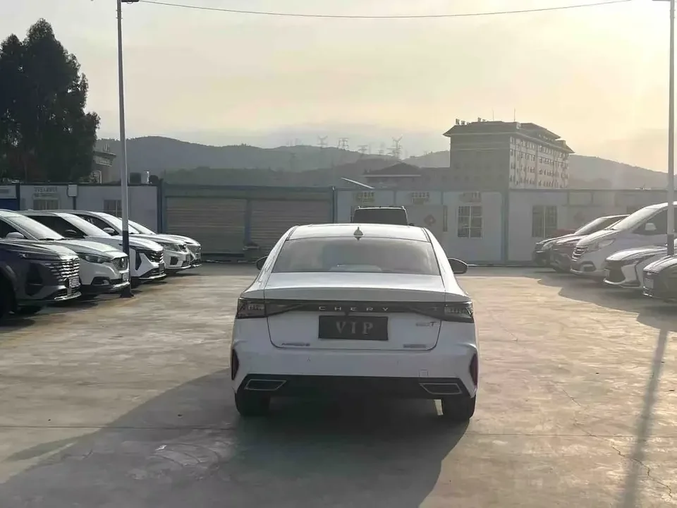 Chery Arrizo 8 Arrizo 8 2022 1.6TGDI DCT 2023 — миниатюра 2
