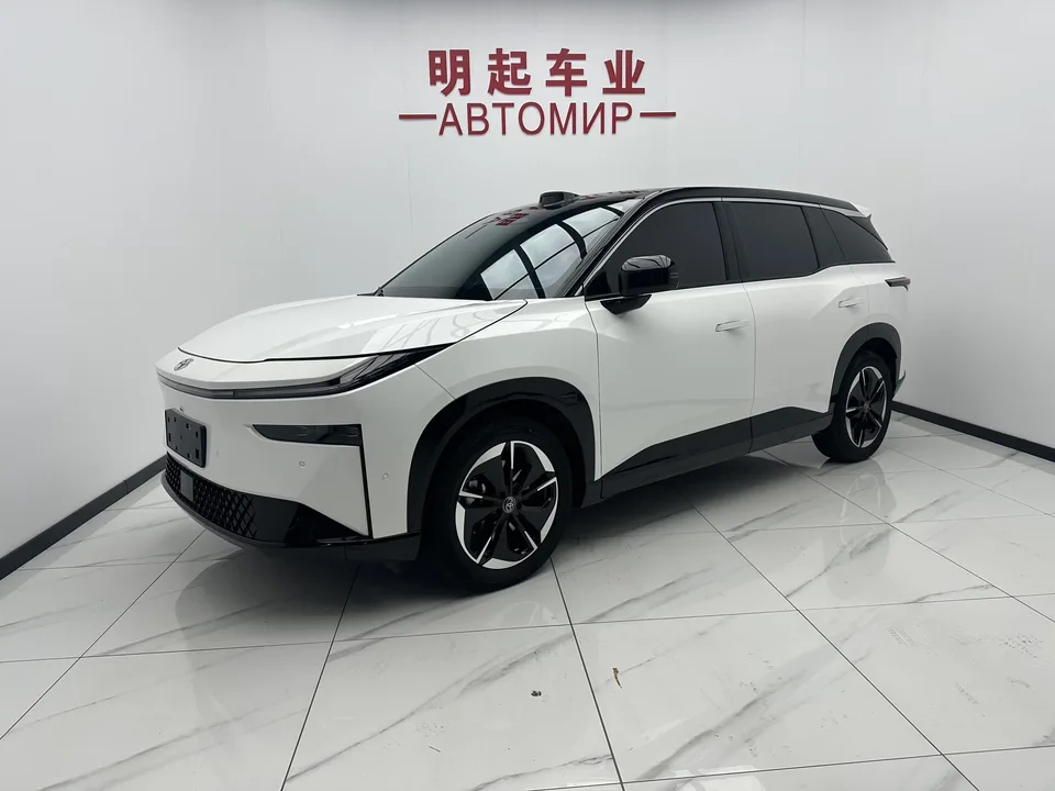 Toyota Bozhi 3X Bozhi 3X 2025 520 Pro LiDAR Edition 2025 — photo 1, buy with delivery to Moscow