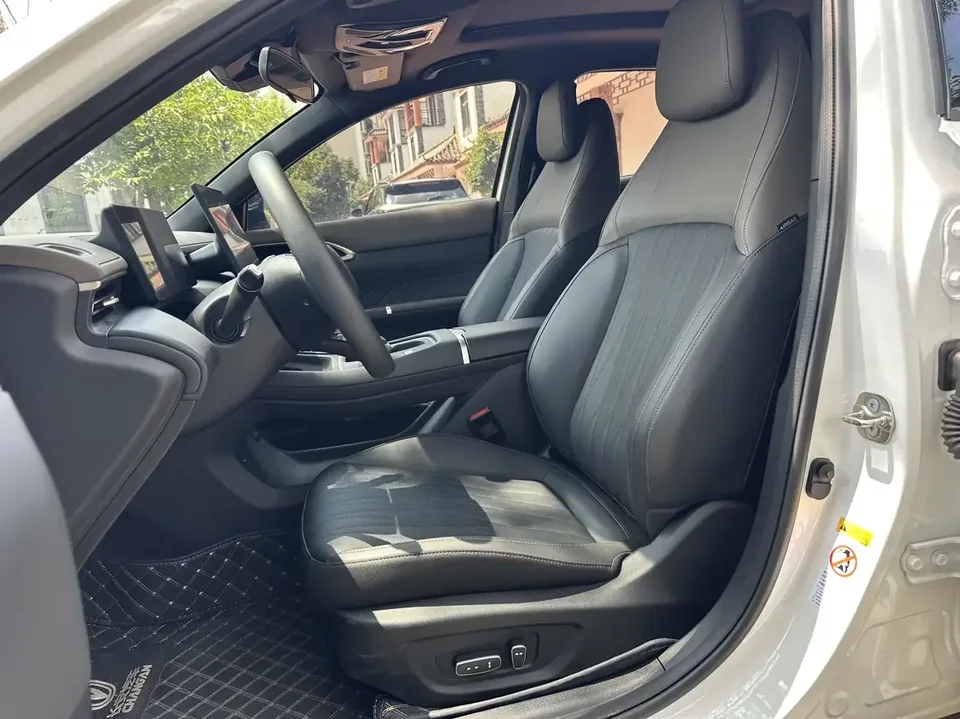 Changan Escape Escape 2026 Fourth-generation 1.5T DCT 500Bar Smart Edition 2025 — thumbnail 4