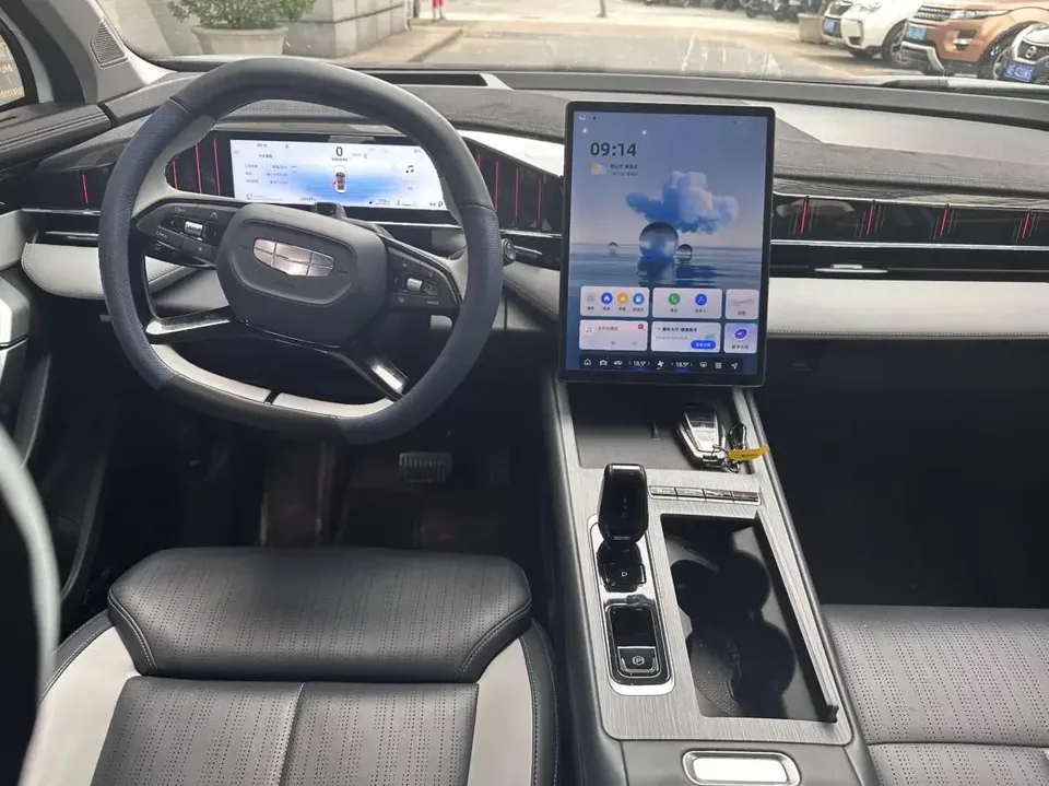 Geely Atlas L Boyue L 2024 1.5TD DCT Ultimate Edition 2024 — thumbnail 5
