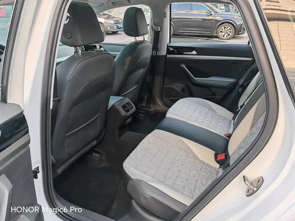 Volkswagen Lavida Lavida 2023 280TSI DSG Full Elegance Edition 2022 — thumbnail 5
