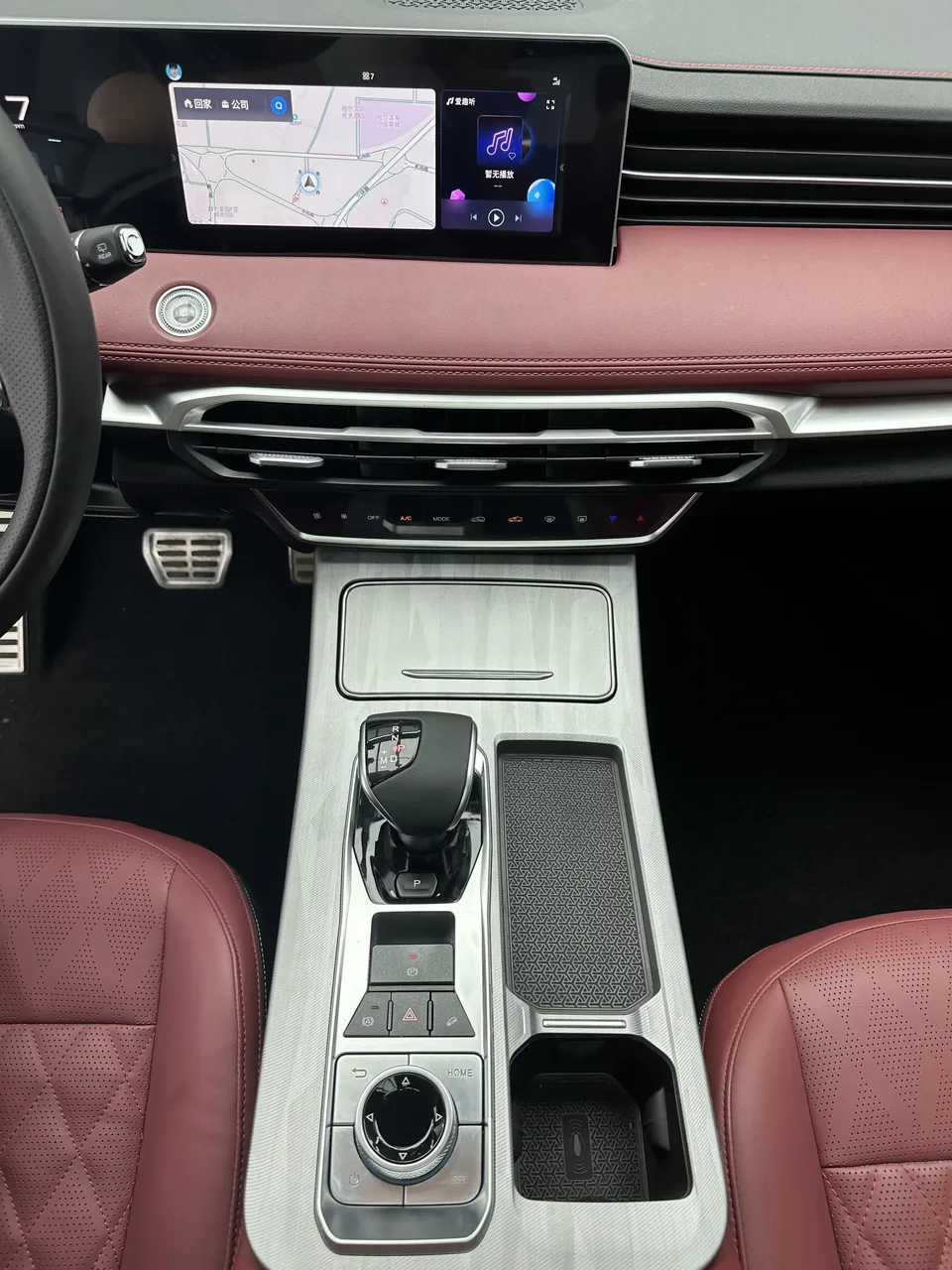 Jetour Jietu X70 PLUS Jietu X70 PLUS 2023 1.5T DCT Brave PLUS 7-seater 2023 — thumbnail 4