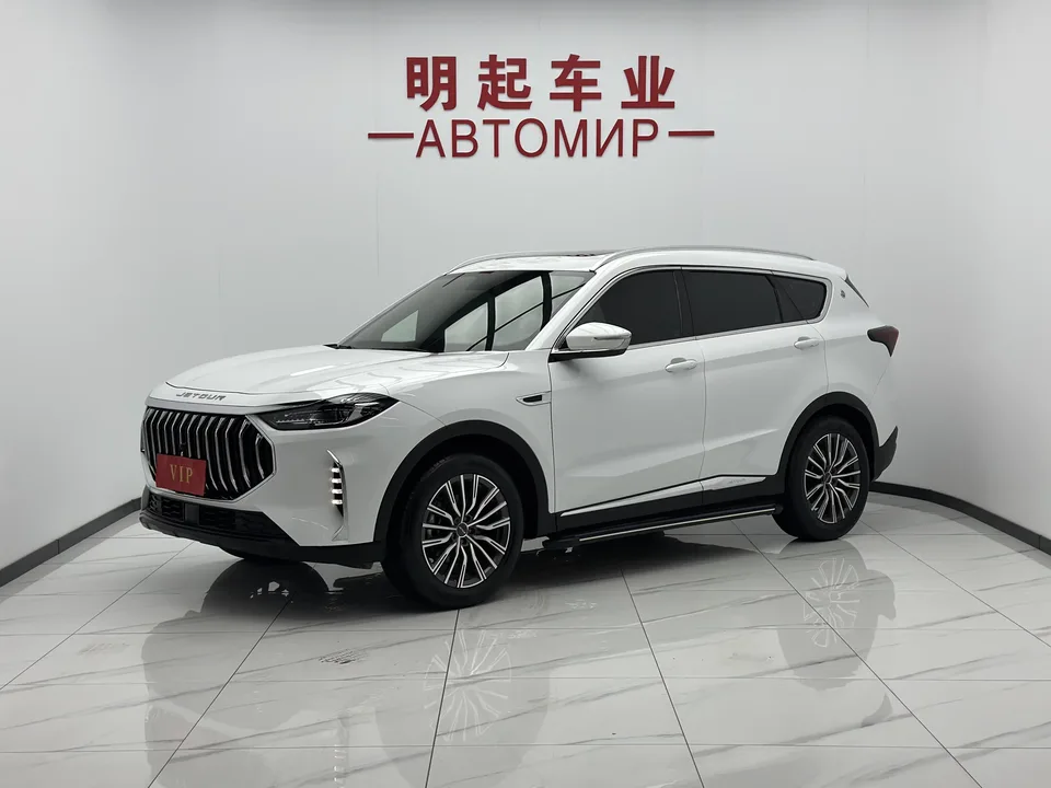 Jetour Jietu X70 PLUS Jietu X70 PLUS 2023 1.5T DCT Brave PLUS 7-seater 2023 — photo 1, buy with delivery to Moscow