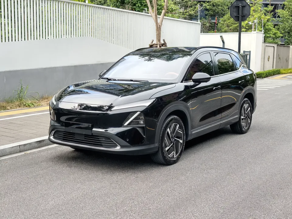 Wuling Starlight S PHEV Wuling Starlight S PHEV 2025 130km Flagship 2025 — photo 1, buy with delivery to Moscow