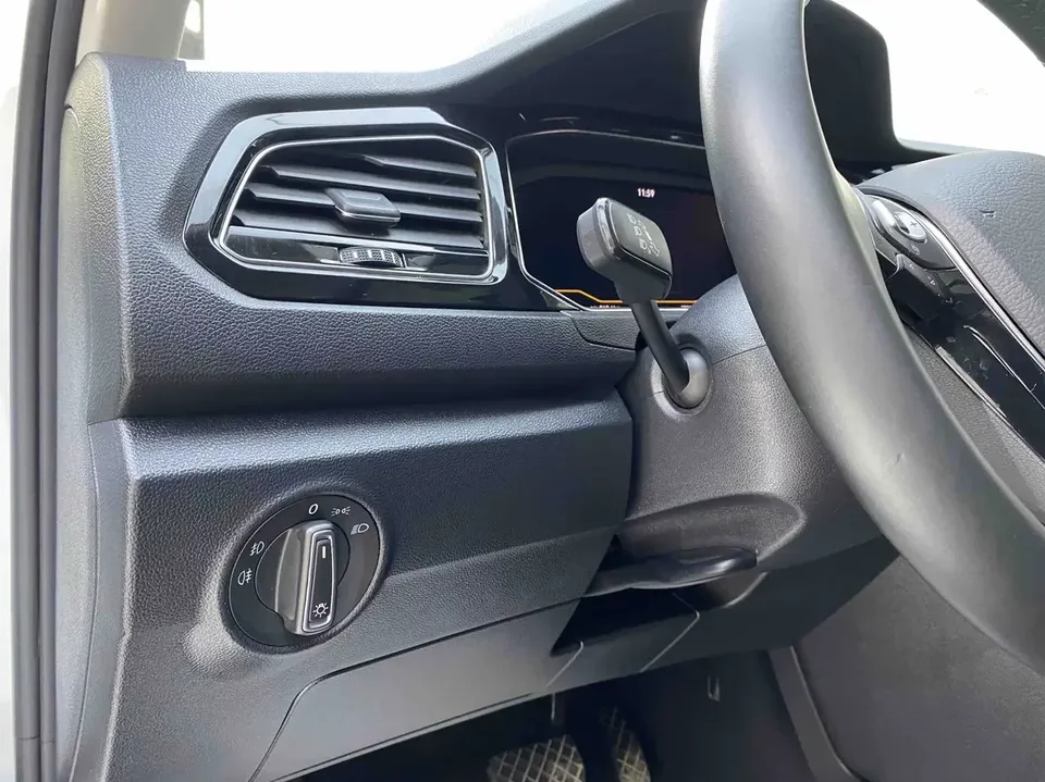 Volkswagen T-Roc TANG 2022 280TSI DSG 2WD Comfort PLUS 2022 — thumbnail 5