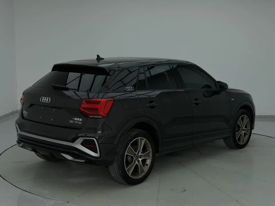 Audi Q2L Audi Q2L 2022 35 TFSI Stylish Dynamic 2023 — thumbnail 2
