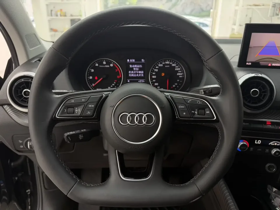Audi Q2L Audi Q2L 2022 35 TFSI Stylish Dynamic 2023 — thumbnail 4