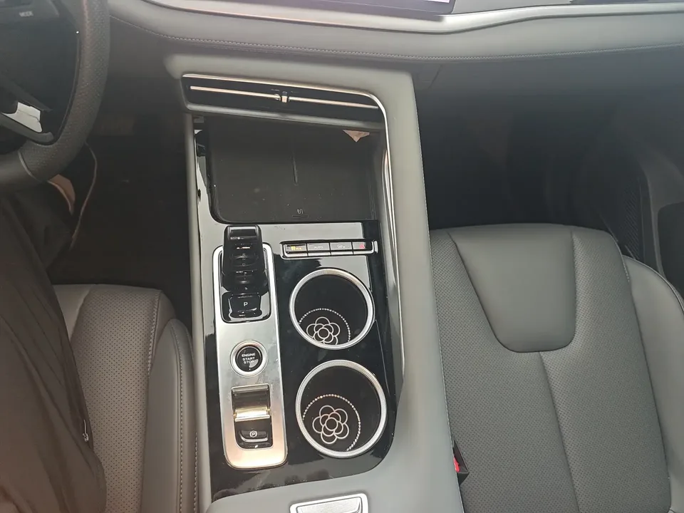 Geely Atlas Boyue 2026 1.5TD Yearning 2026 — thumbnail 3