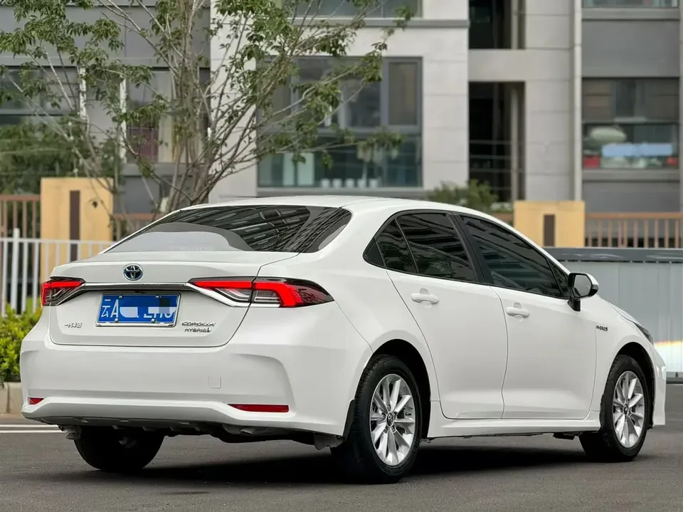 Toyota Corolla Corolla 2022 Dual Engine 1.8L E-CVT Pioneer Edition 2022 — thumbnail 4