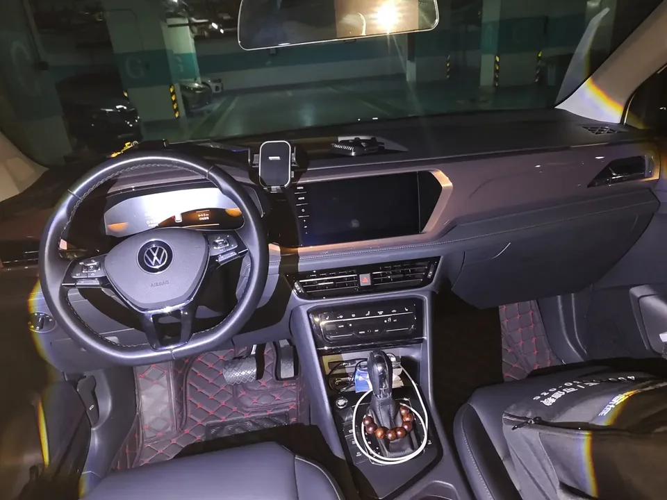 Volkswagen Tharu tuyue 2022 280TSI 2WD Deluxe Edition 2023 — thumbnail 2