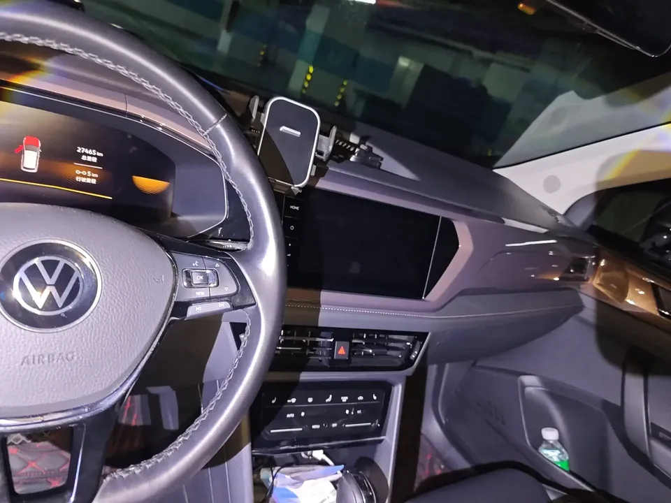 Volkswagen Tharu tuyue 2022 280TSI 2WD Deluxe Edition 2023 — thumbnail 5