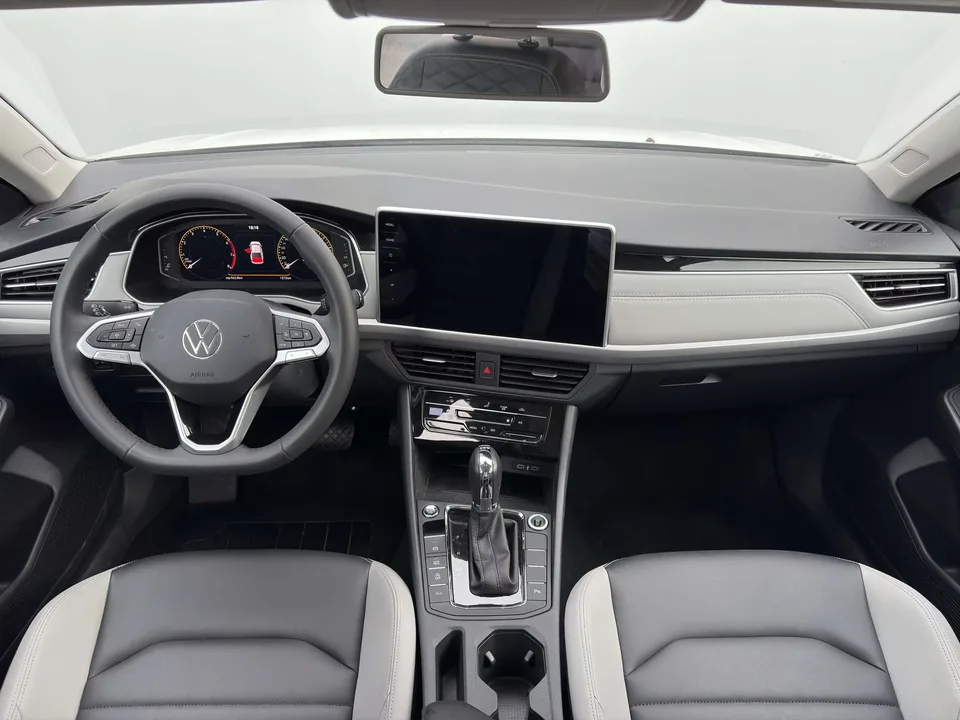 Volkswagen Bora Bora 2025 300TSI DSG Premium Edition 2024 — thumbnail 3