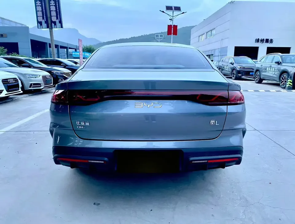 BYD Qin L DM Qin L DM 2024 DM-i 80KM Leading Type 2024 — thumbnail 2