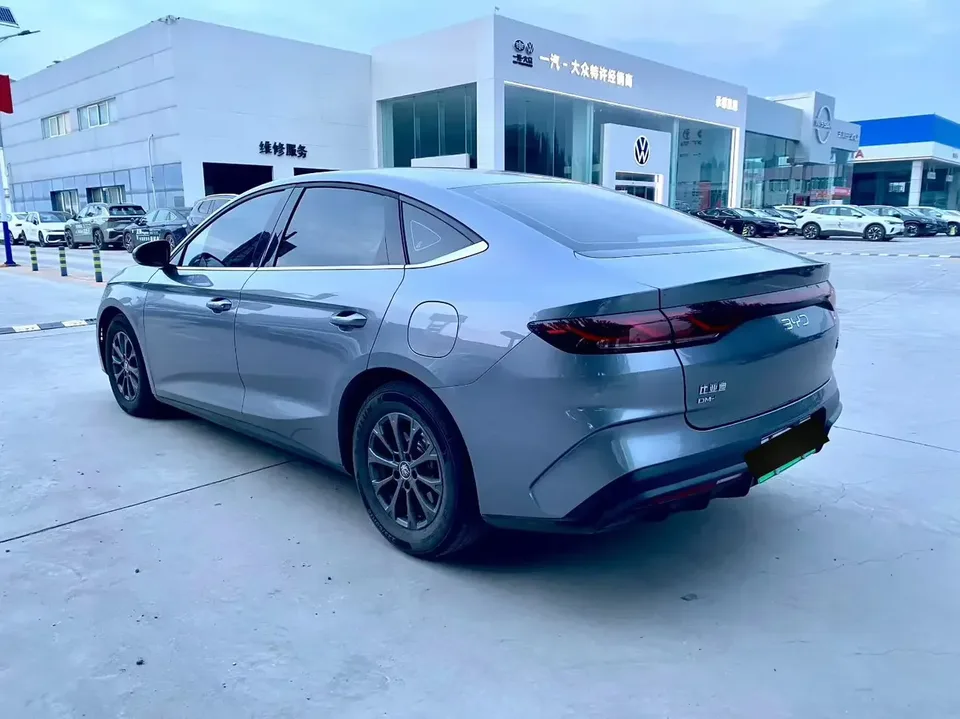 BYD Qin L DM Qin L DM 2024 DM-i 80KM Leading Type 2024 — thumbnail 4