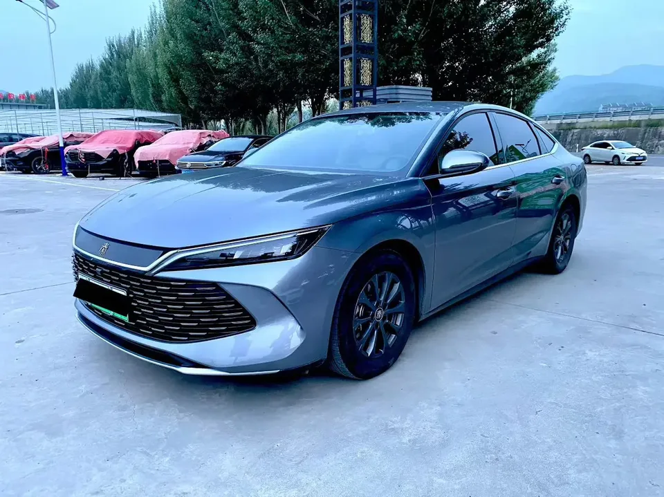 BYD Qin L DM Qin L DM 2024 DM-i 80KM Leading Type 2024 — photo 1, buy with delivery to Moscow