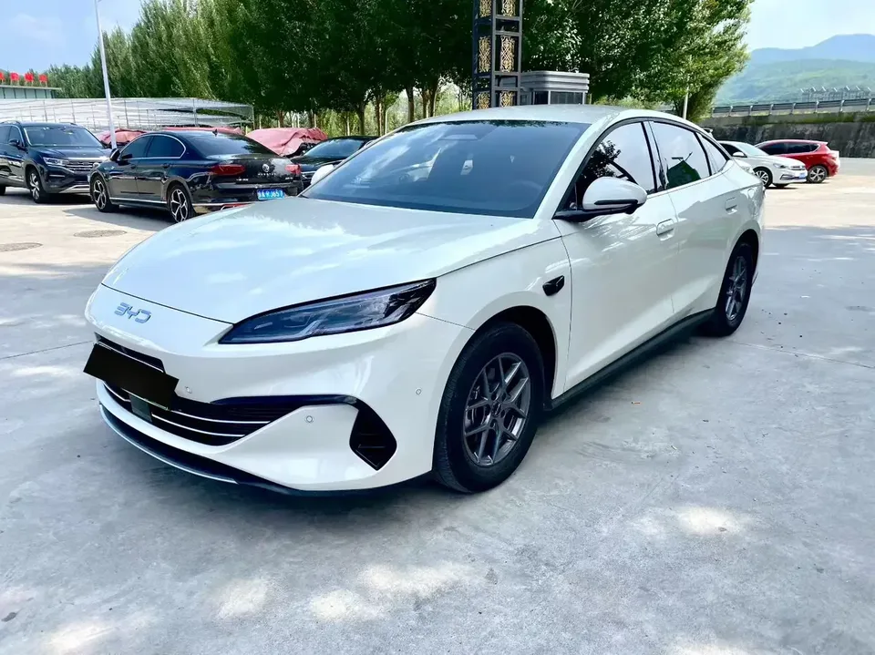 BYD Seal 06DM Seal 06DM 2025 DM-i 80KM Deluxe Smart Driving Edition 2025 — photo 1, buy with delivery to Moscow