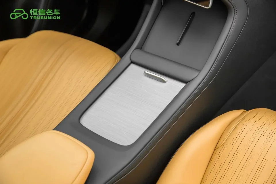 Geely Galaxy L7 Galaxy L7 2024 1.5T DHT 115km PLUS Longteng Edition 2024 — thumbnail 4