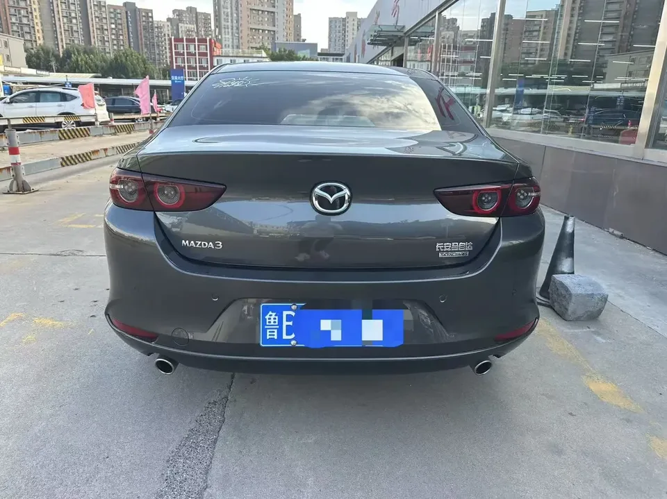 Mazda Axela Mazda3 Angkesela 2022 2.0L Automatic Premium Edition 2022 — thumbnail 2